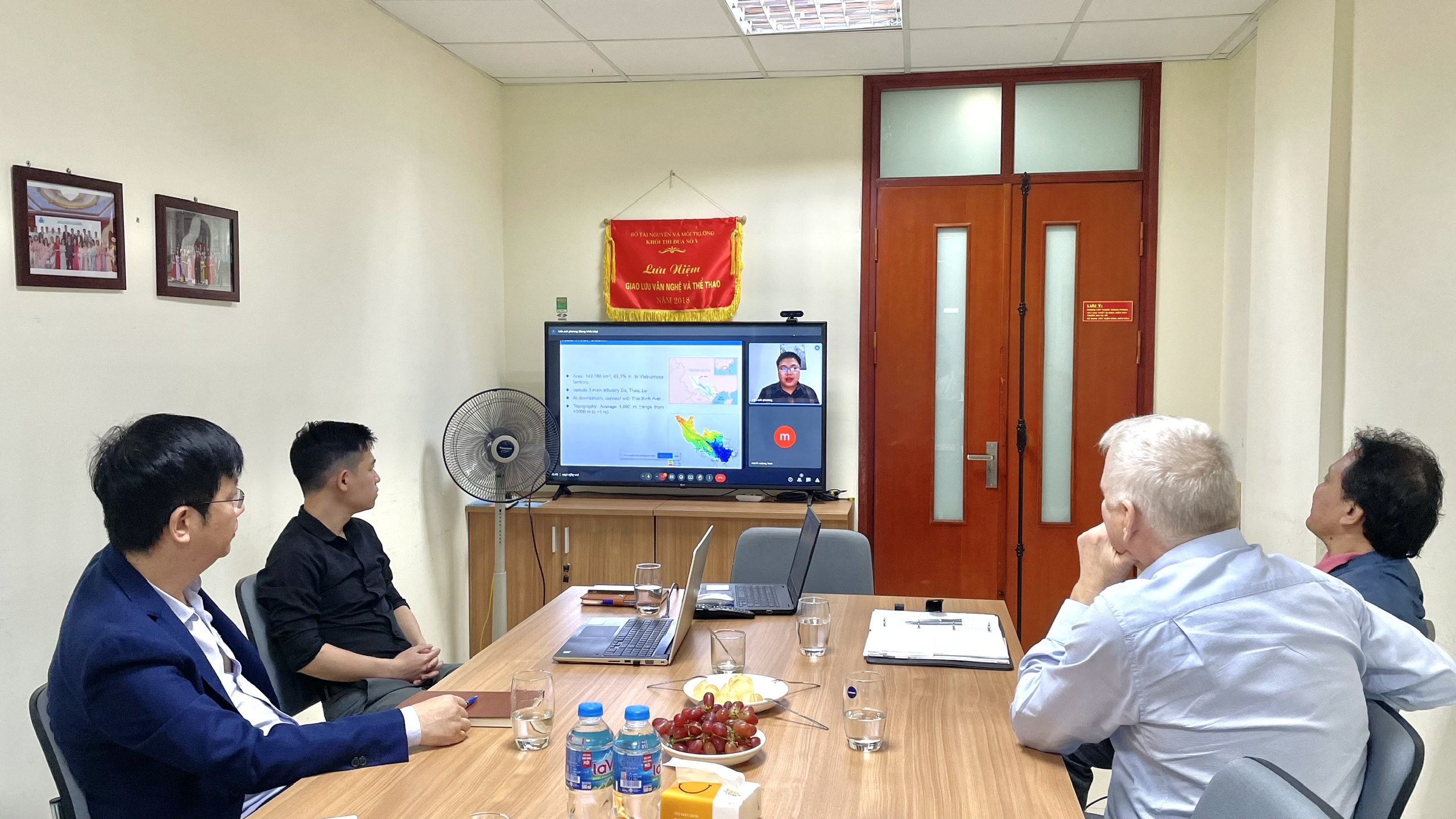 dhi lien ho chua song hong