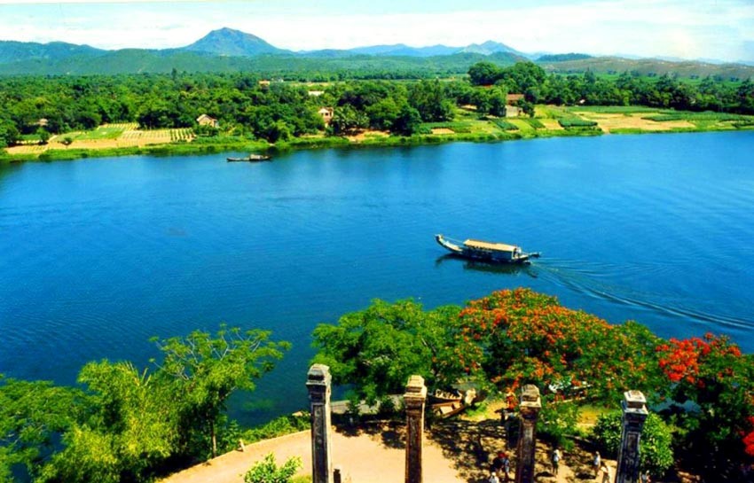 PHÊ DUYỆT QUY HOẠCH TỔNG HỢP LƯU VỰC SÔNG HƯƠNG